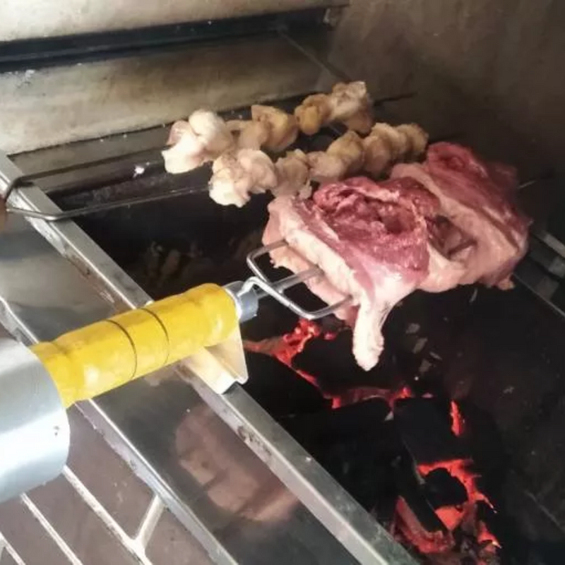 Espeto Giratório Elétrico para Churrasco